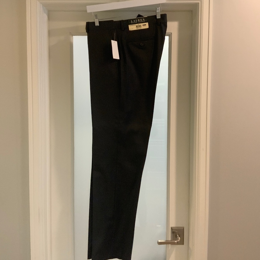 NWT Men’s Grey Lauren Ultraflex Pants